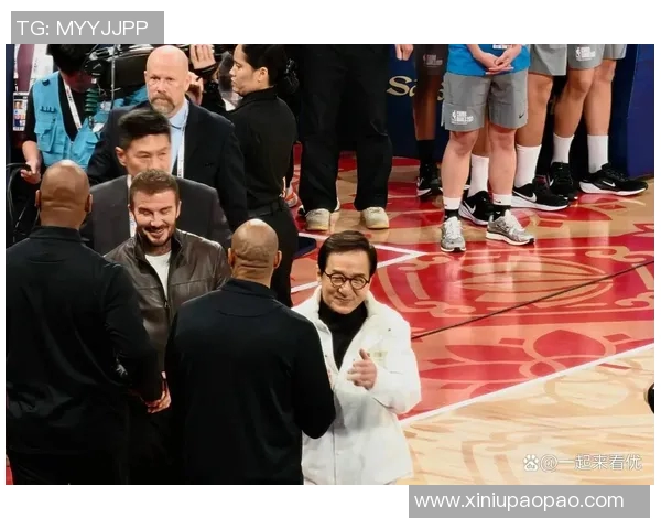 姚明与成龙畅谈人生经历与梦想追求的精彩对话