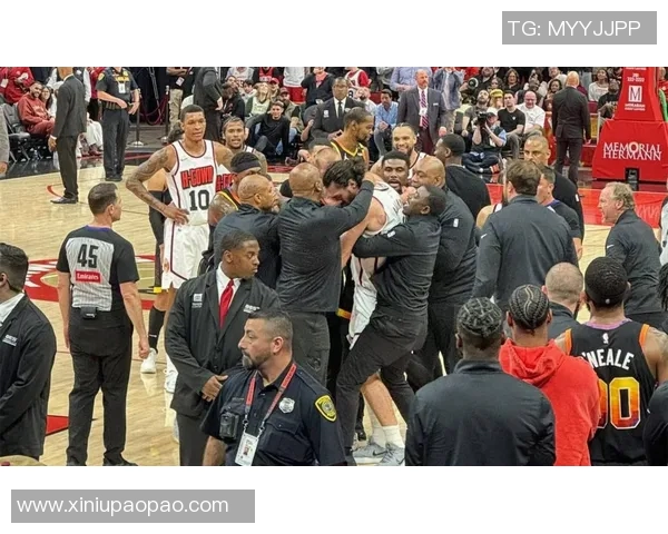 18日火箭对阵国王精彩直播全程回顾与赛后分析